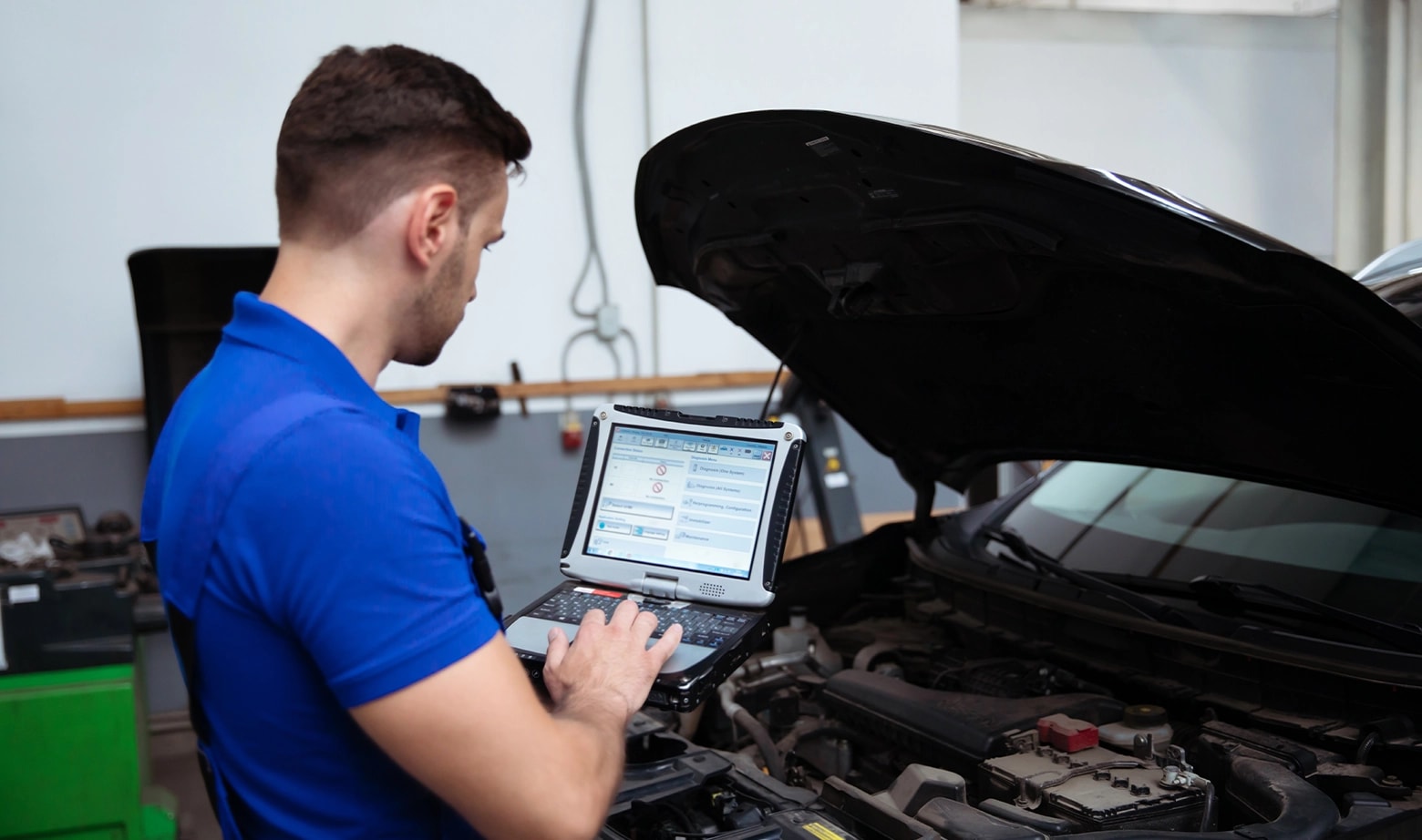 AI-Enabled Automatic Visual Inspection (AVI) Completes a Full-Vehicle Scan in Just a Few Seconds