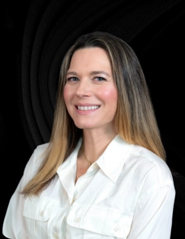 Hillary M Schwallie